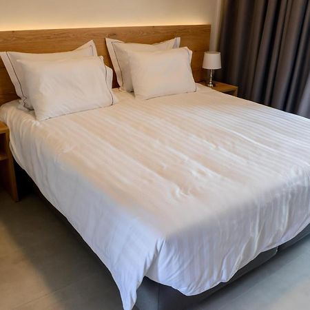 Comfort Suites & Rooms Larissa Esterno foto