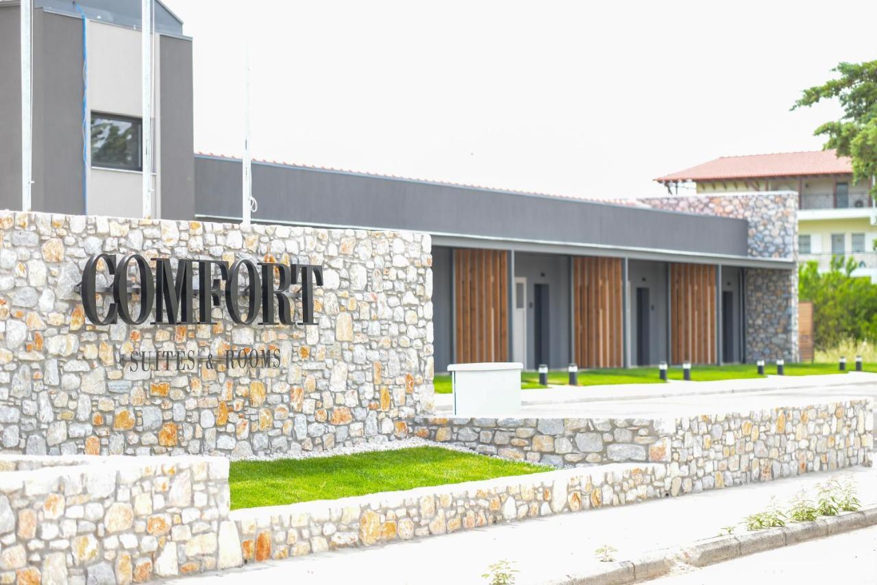 Comfort Suites & Rooms Larissa Esterno foto